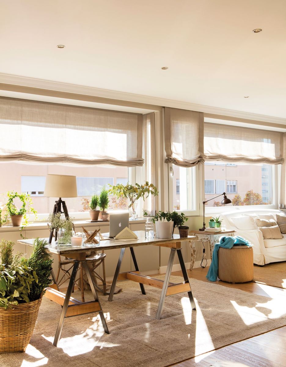 Những sắc màu rèm cửa phù hợp sẽ giúp làm tôn lên vẻ đẹp văn hóa tinh thần của mỗi gia đình