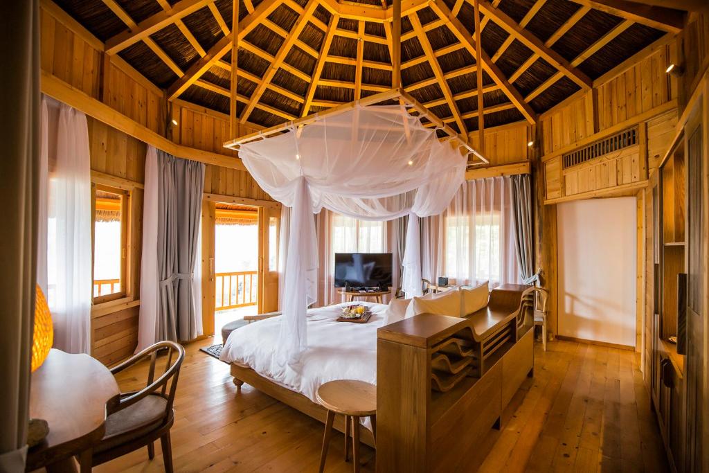 Dự án lắp đặt rèm cửa cao cấp tại Le Champ Tú Lệ Resort Hot Spring & Spa