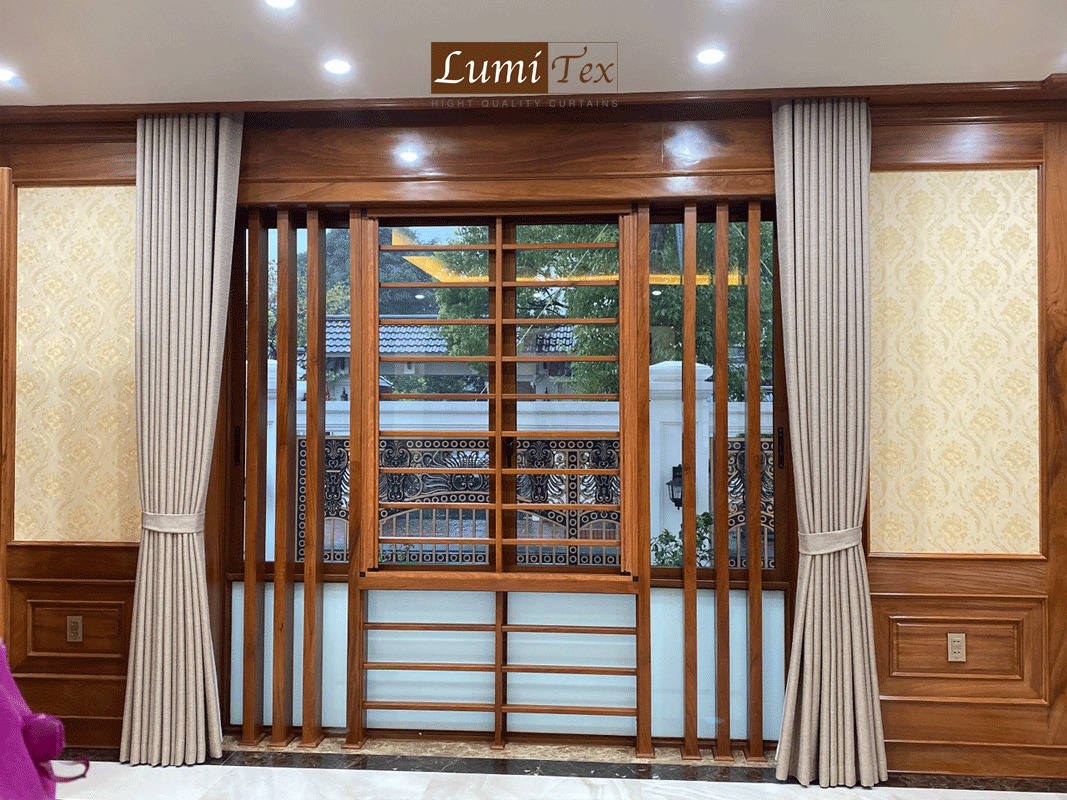 Rèm vải Hàn Quốc lắp đặt tại phòng khách của Biệt thự Phúc Lộc