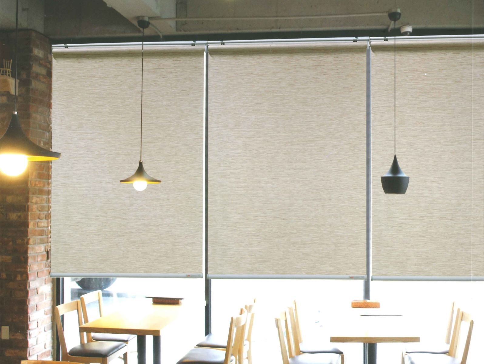 Lắp đặt rèm cuốn chống nắng cao cấp 2019 - Rèm Sài Gòn Lumitex