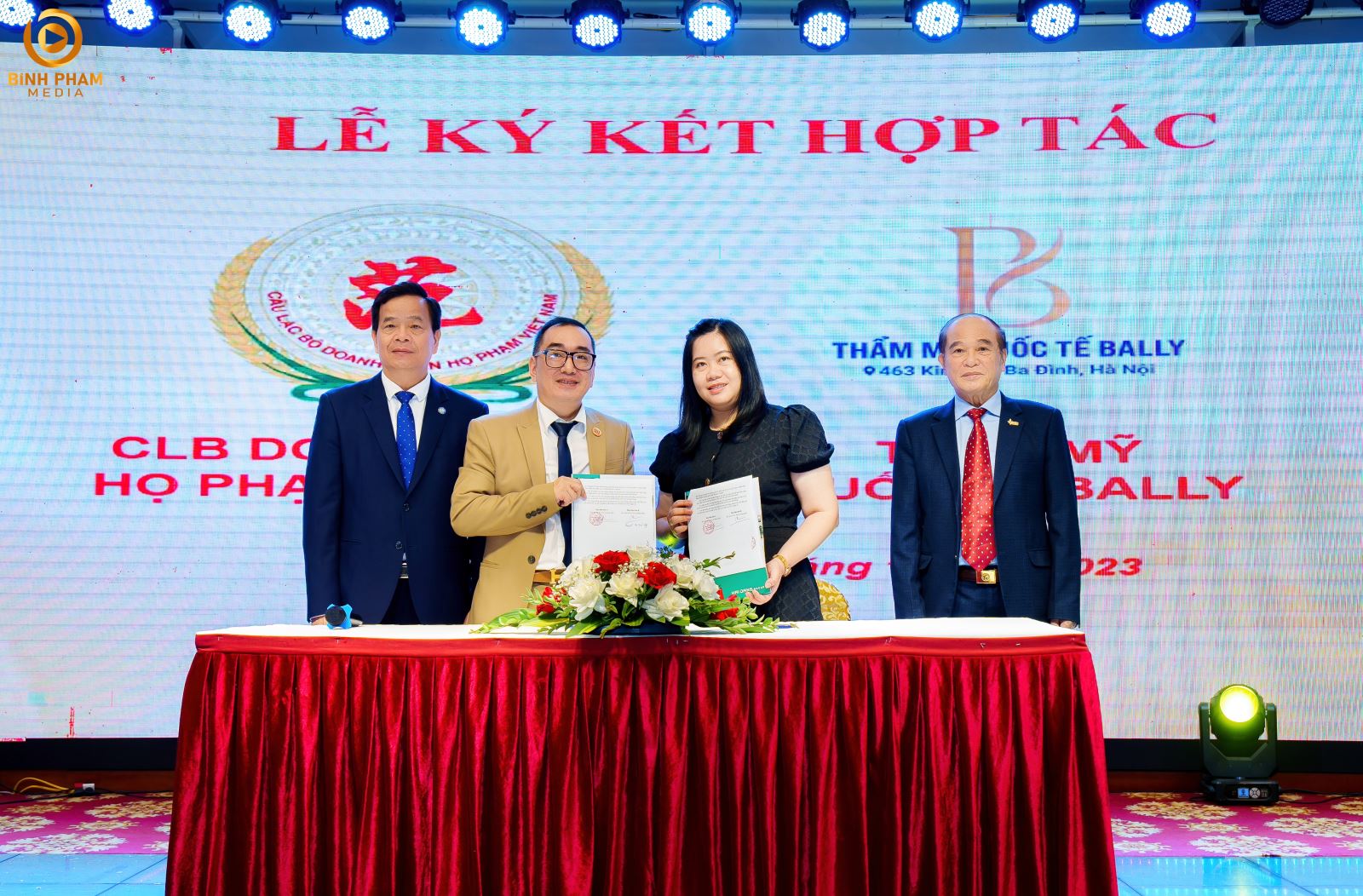 Lễ Ký Kết Giao Thương Tại Sự Kiện
