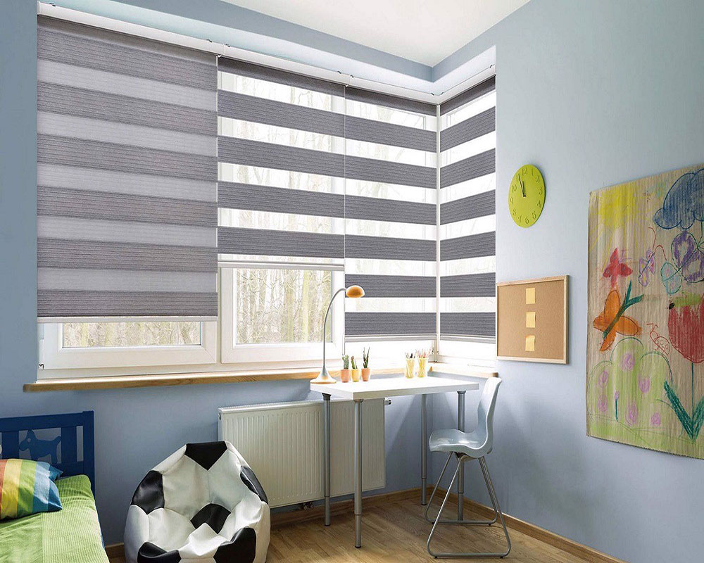 ​Rèm Combi được Lumitex nhập khẩu chính hãng với kiểu dáng hiện đại, trẻ trung nhưng cũng rất quyến rũ và sang trọng