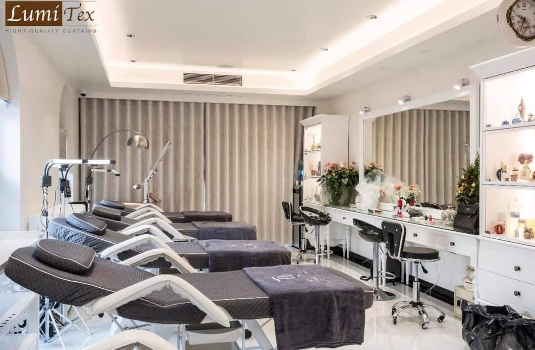 Rèm vải cao cấp - Rèm Acacia hòa hợp với không gian làm việc tại TMV. Thúy Chu Hải Phòng