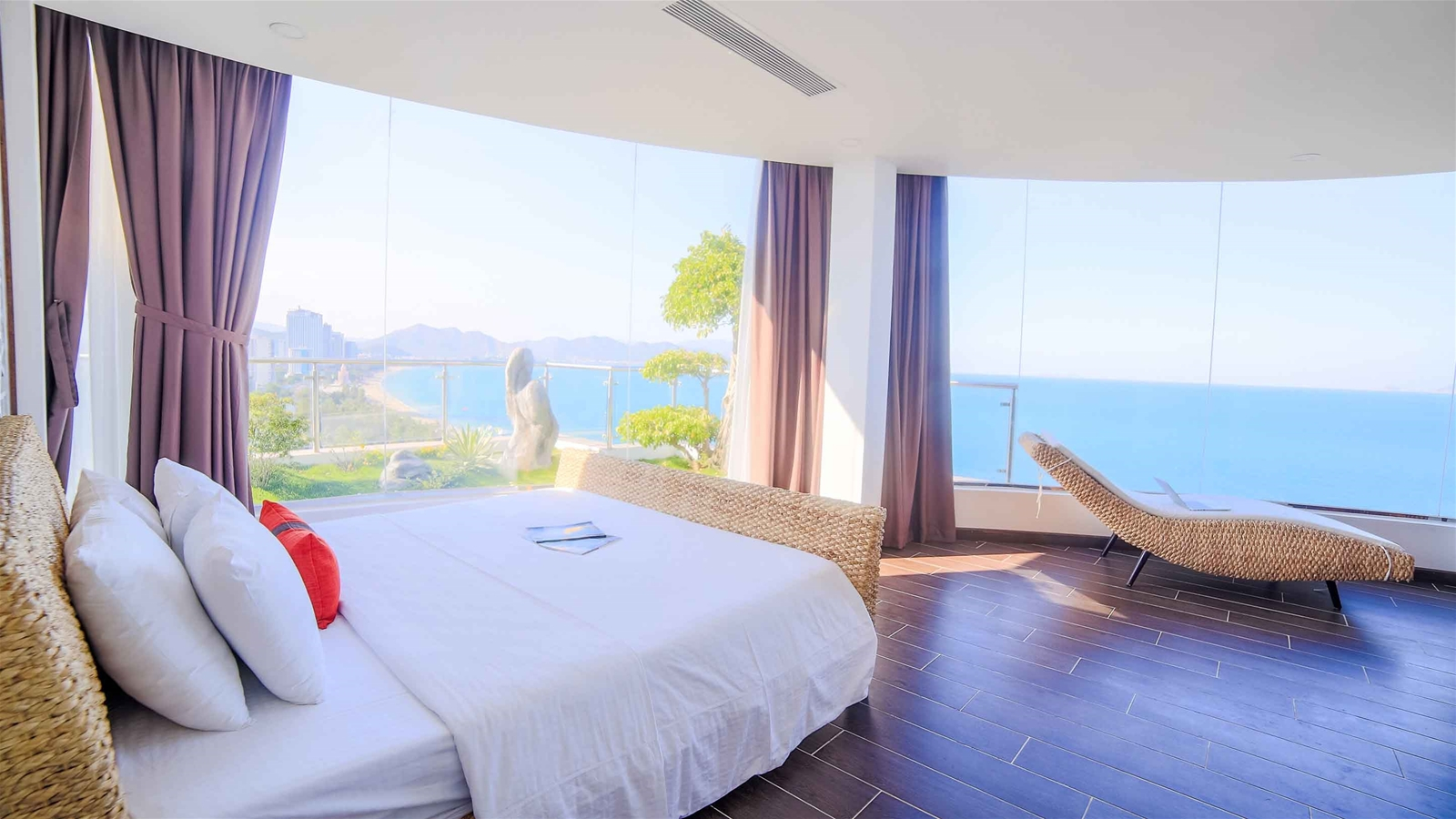 Tạo ra một không gian hiện đại, sự thoải mái và trang trí cho khu biệt thự nghỉ dưỡng của bạn với rèm cửa Lumitex