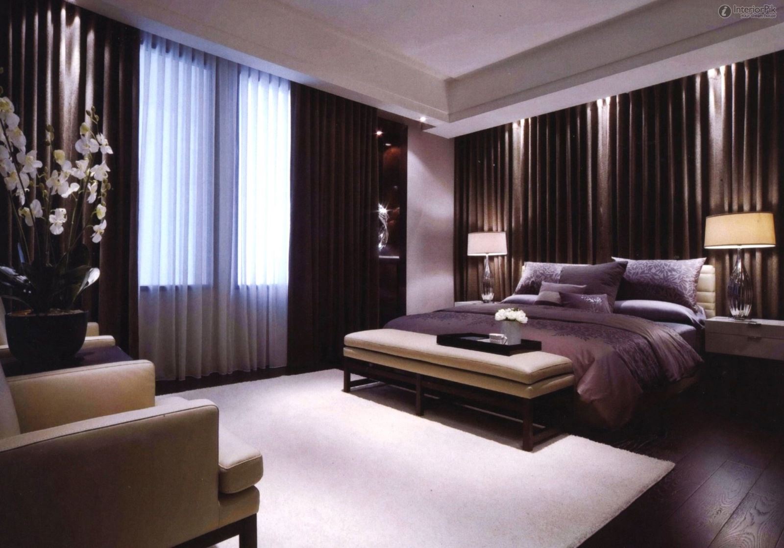 Rèm cửa một khách sạn hay một khu resort có phong cách thiết kế đẹp, độc đáo luôn mang đến một sức cuốn hút kỳ lạ cho du khách.