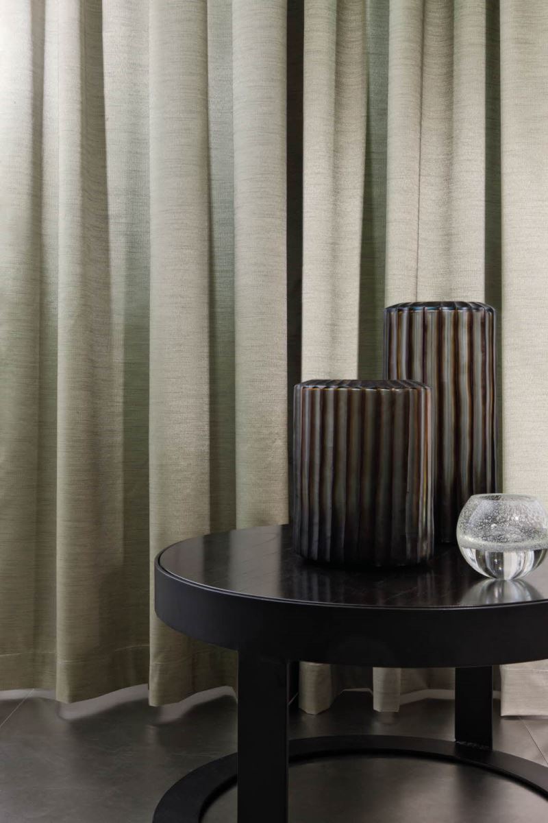 Rèm vải Bỉ Acacia luôn mang đến vẻ sang trọng và đằng cấp, khác hẳn với các dòng rèm vải khác