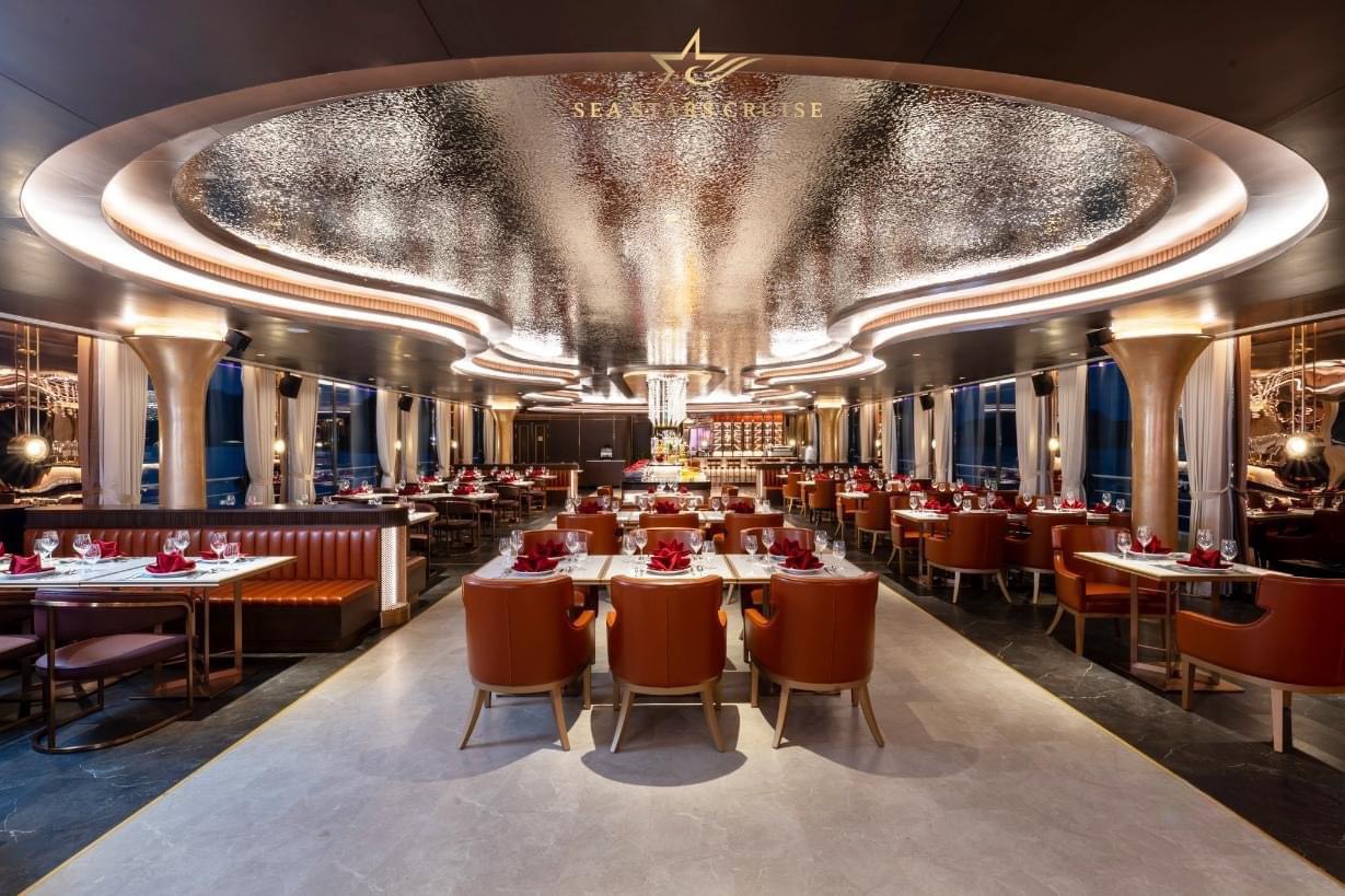 Nhà hàng ăn uống cao cấp tại du thuyền Sea Stars Cruise