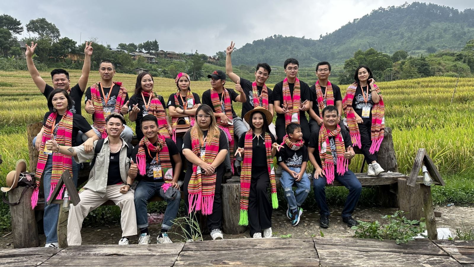 Hình ảnh tham quan và trải nghiệm tắm khoáng nóng