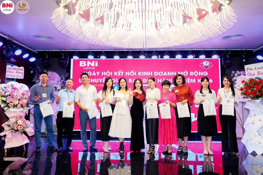 Buổi lễ đã chứng kiến sự tham gia của gần 200 Thành viên và Khách mời