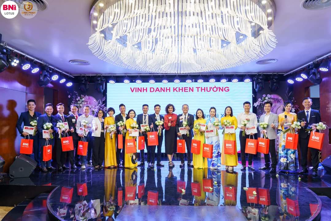 Buổi lễ đã chứng kiến sự tham gia của gần 200 Thành viên và Khách mời