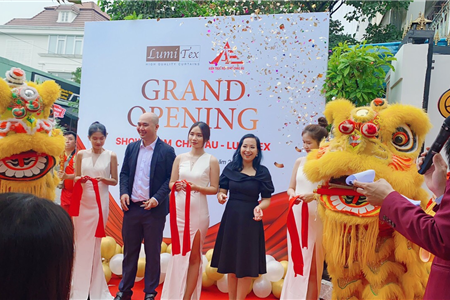 Tưng bừng khai trương SHOWROOM CHÂU ÂU - LUMITEX tại TP.HCM